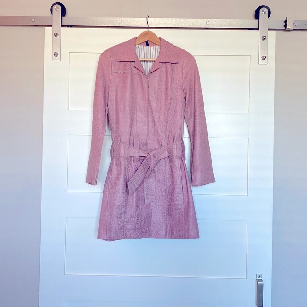Leather 90’s Pink croc embossed leather dress jacket trench coat 34” Length
